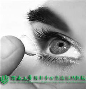 戴隐形眼镜还能做近视手术吗