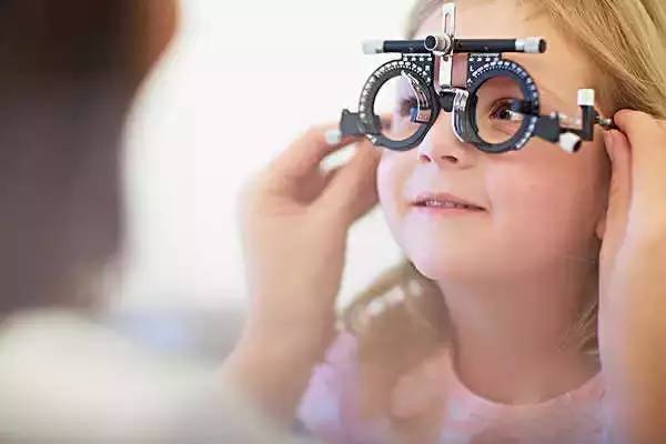 预防近视需从婴幼儿时期开始