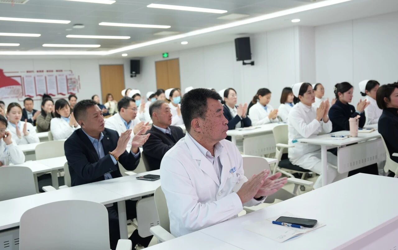 郑州普瑞眼科医院患者服务中心扬帆起航