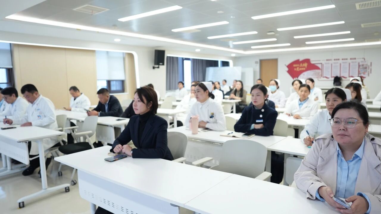 郑州普瑞眼科医院患者服务中心扬帆起航