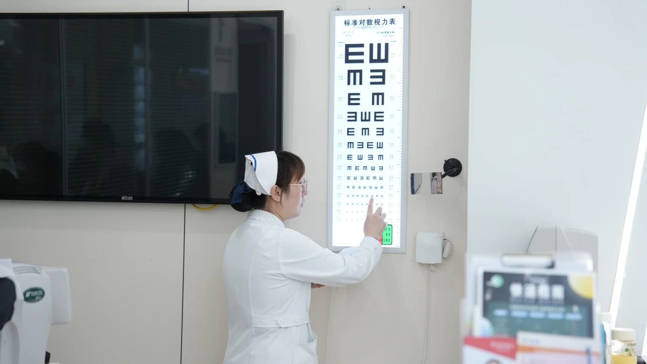 孩子总歪头眯眼睛？家长快自查！